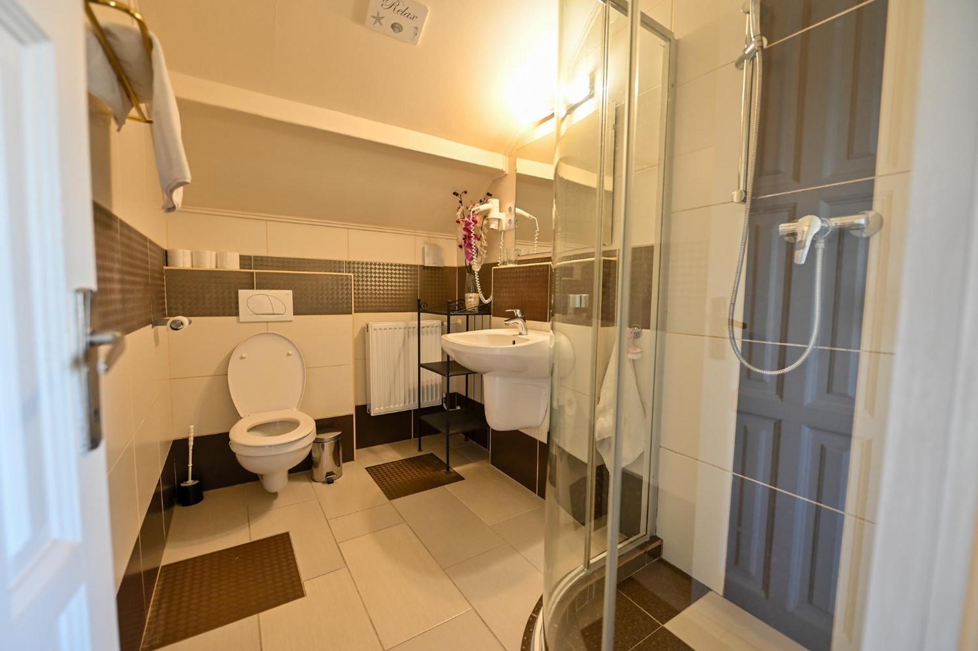 Bellavista 1 Apartman เอ็กเกอร์ ภายนอก รูปภาพ