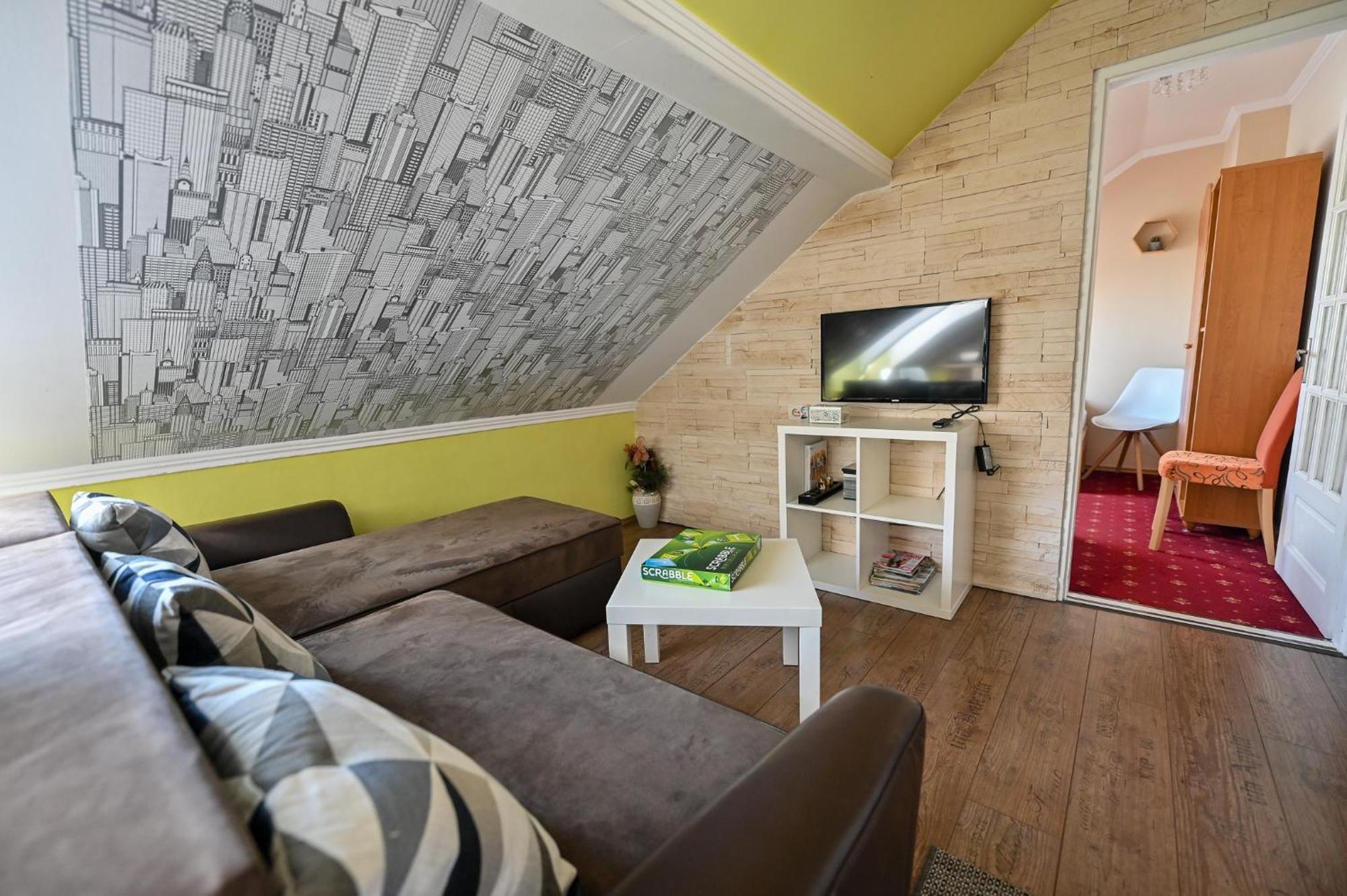 Bellavista 1 Apartman เอ็กเกอร์ ภายนอก รูปภาพ