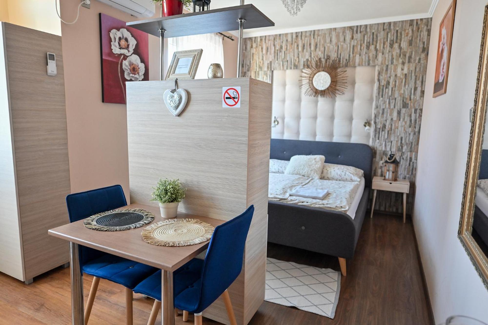 Bellavista 1 Apartman เอ็กเกอร์ ภายนอก รูปภาพ
