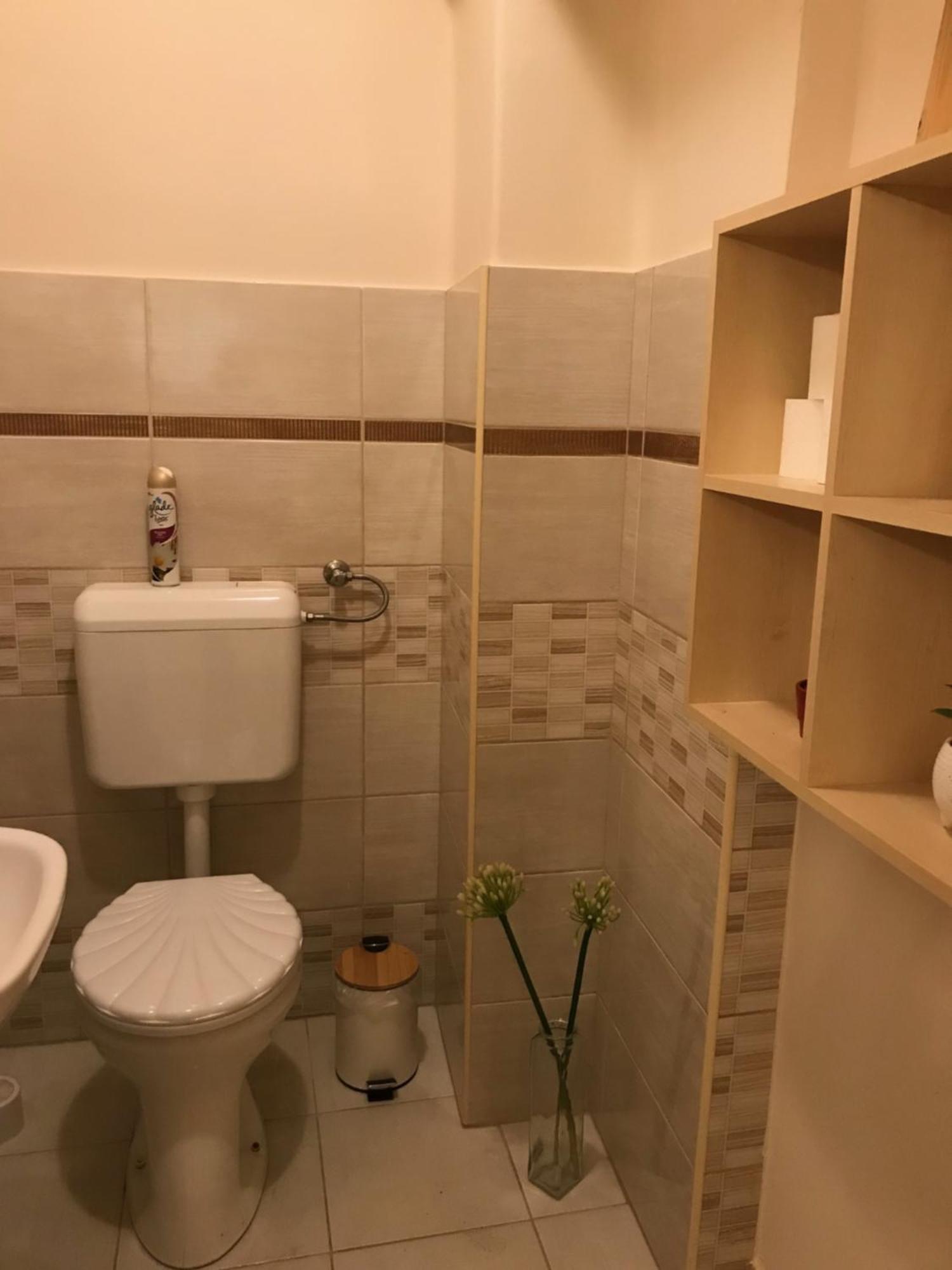 Bellavista 1 Apartman เอ็กเกอร์ ภายนอก รูปภาพ