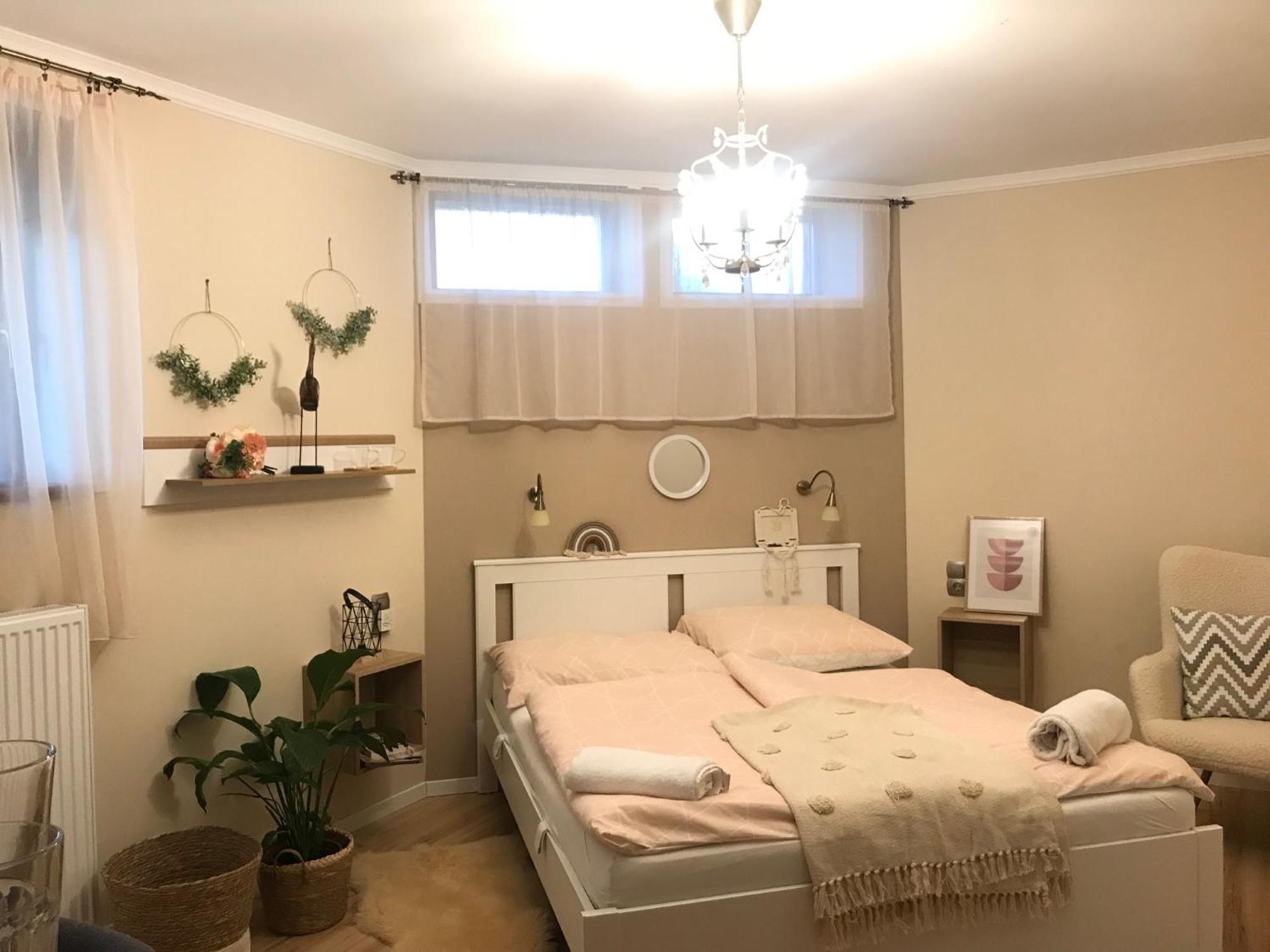Bellavista 1 Apartman เอ็กเกอร์ ภายนอก รูปภาพ
